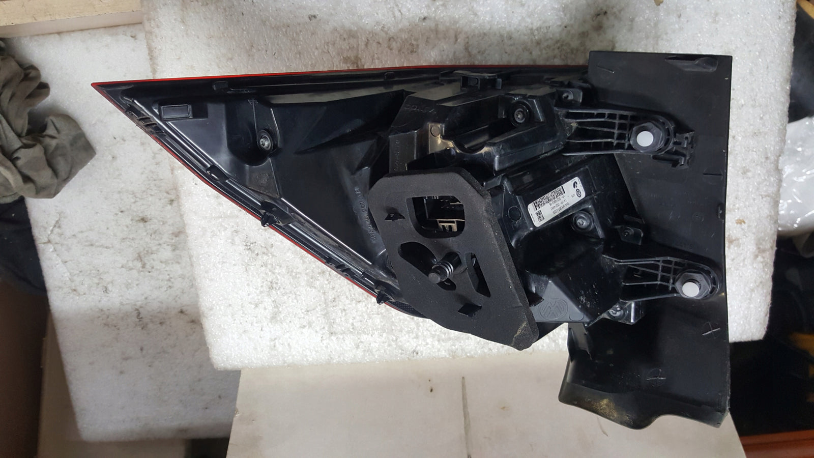 VW TIGUAN II 2 LIFT 2020-2024 LAMPA LEWA TYLNA TYŁ LEWY 5NA945207J02S