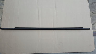 SEAT LEON IV 5FA LISTWA ZGARNIAJACA SZYBY PRAWY PRZÓD 5FA837476A