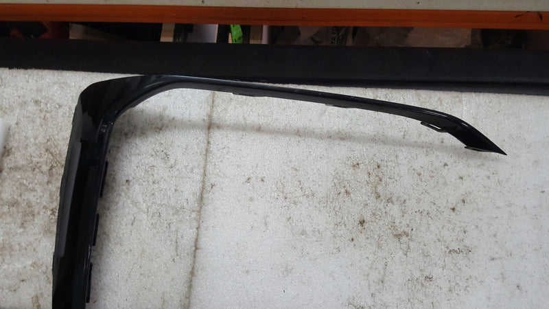 SQ7 4M LIFT Q7 LISTWA KRATKI ZDERZAKA LEWY PRZÓD SLINE 4M0807299A