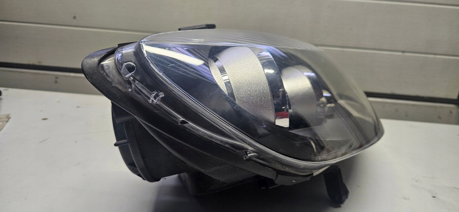 Pr reflektor Vw Golf 6 Plus 5M1941006G 2009r