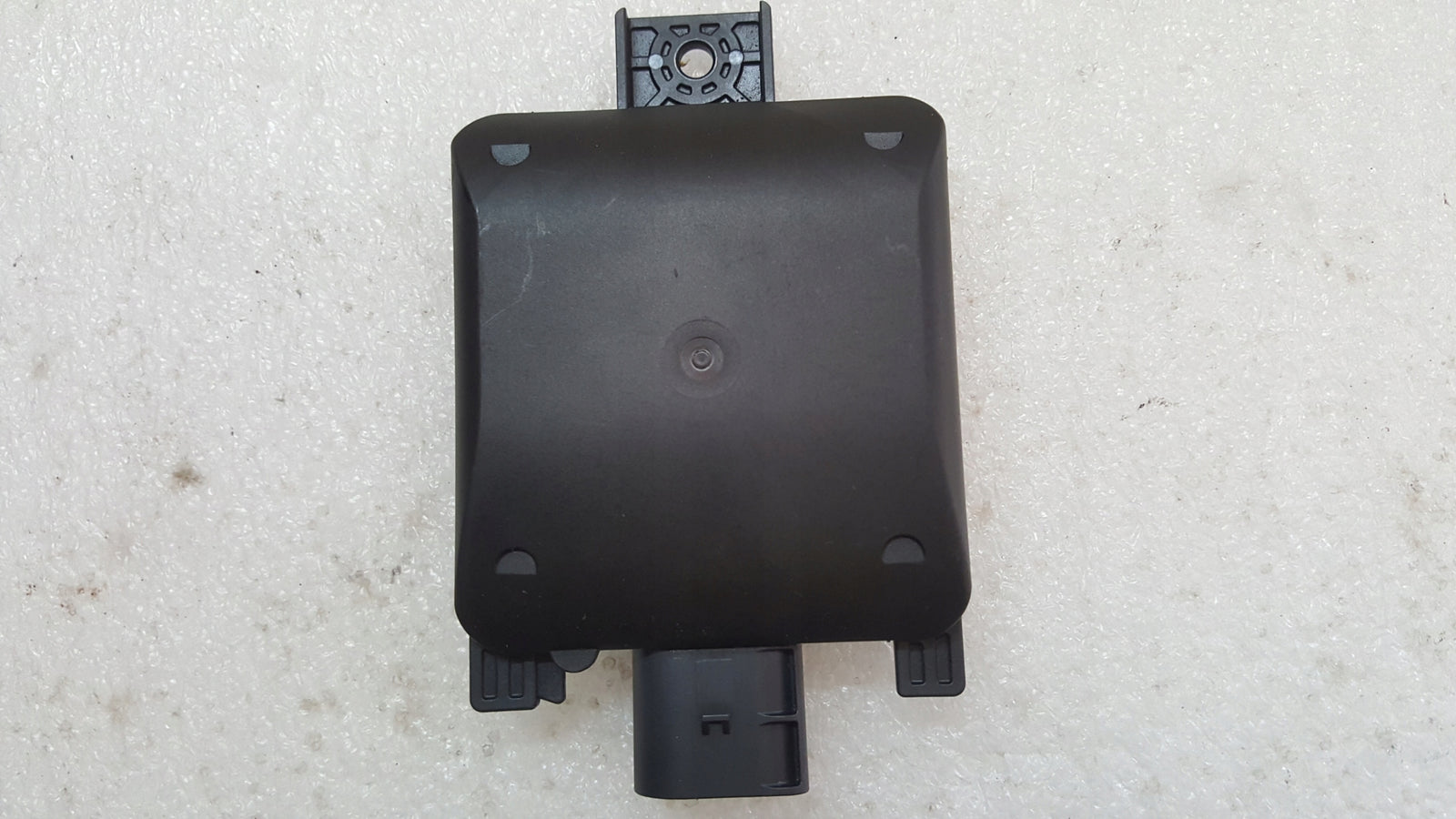 Radar asystent zmiany pasa VW AUDI SKODA SEAT 2Q0907685E demontaż