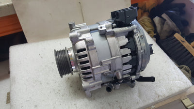 Alternator rozrusznik VW AUDI SEAT/CUPRA SKODA 05E903019F demontaż