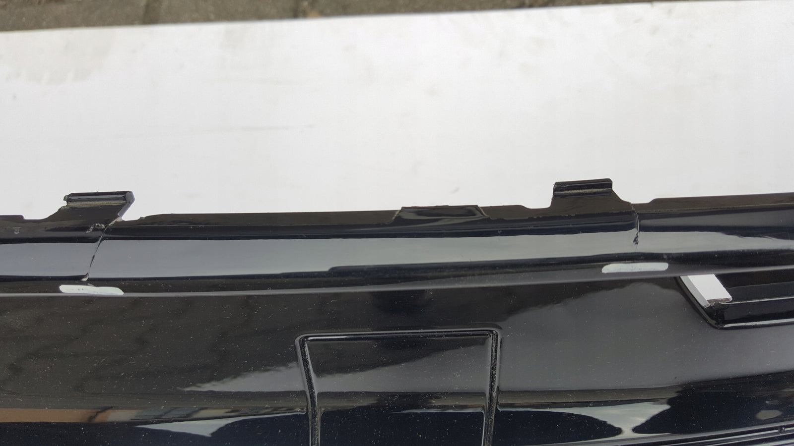 Listwa kratka zderzaka tylnego VW PASSAT B9 kombi 3J0807423B demontaż