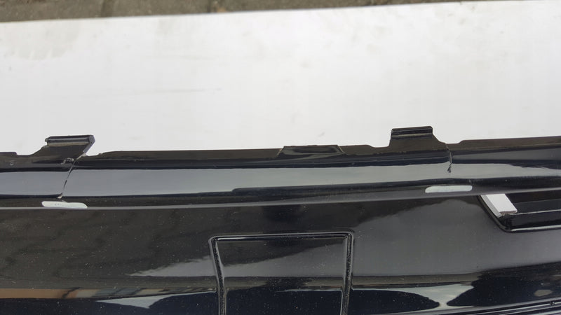 Listwa kratka zderzaka tylnego VW PASSAT B9 kombi 3J0807423B demontaż