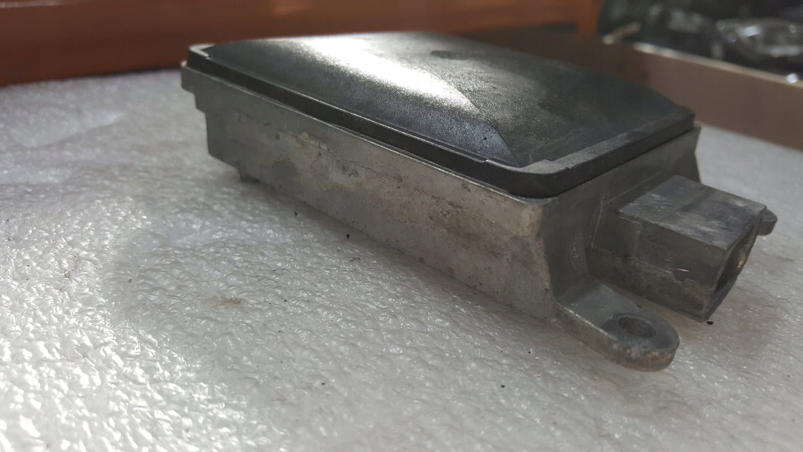 Asystent zmiany pasa ruchu radar prawy-- AUDI A7 4G0907568J demontaż