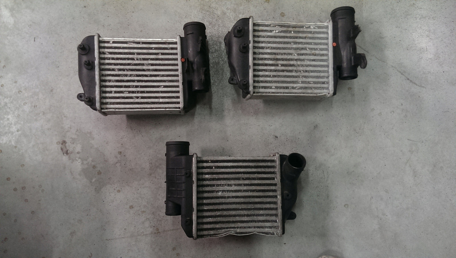 chłodnica powietrza Audi 4F0145806E intercooler