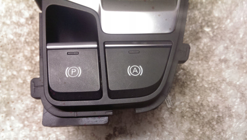 Ramka panel biegów AUDI Q5 II 80B713111C demontaż