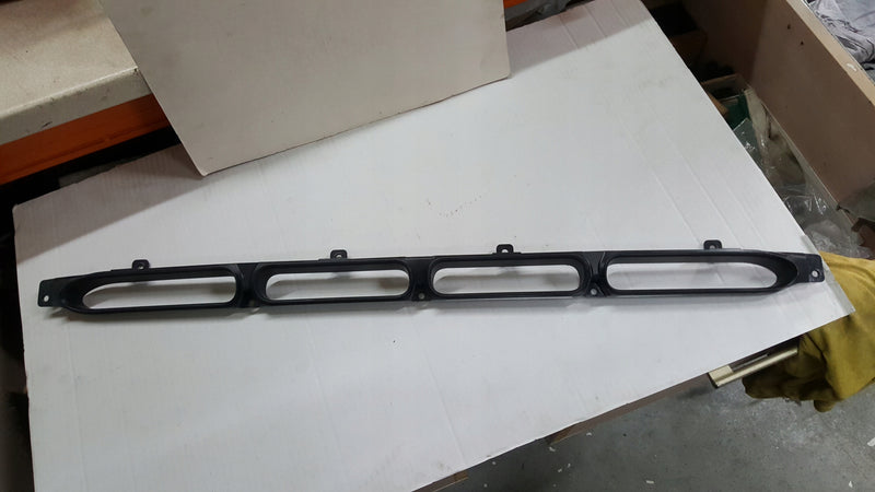 NOWA ORYGINALNA kratka zderzaka przedniego AUDI A6 (C7) ALLROAD 4G0807683A