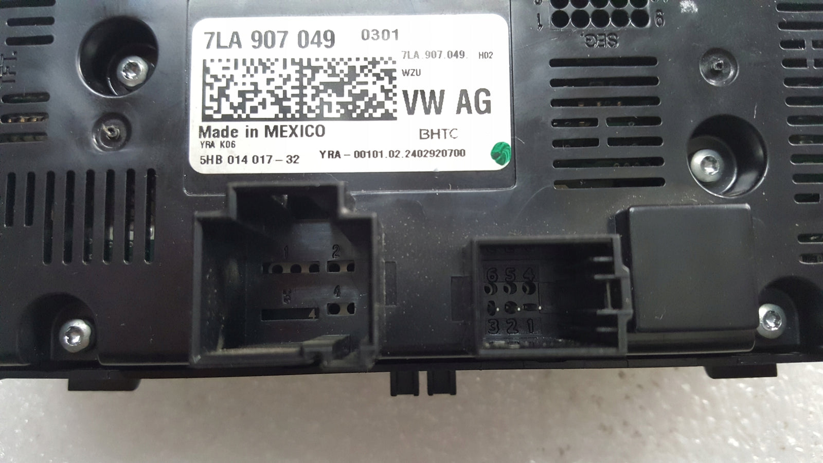VW Volkswagen MULTIVAN T6.1 Panel klimatyzacji Tył 7LA907049