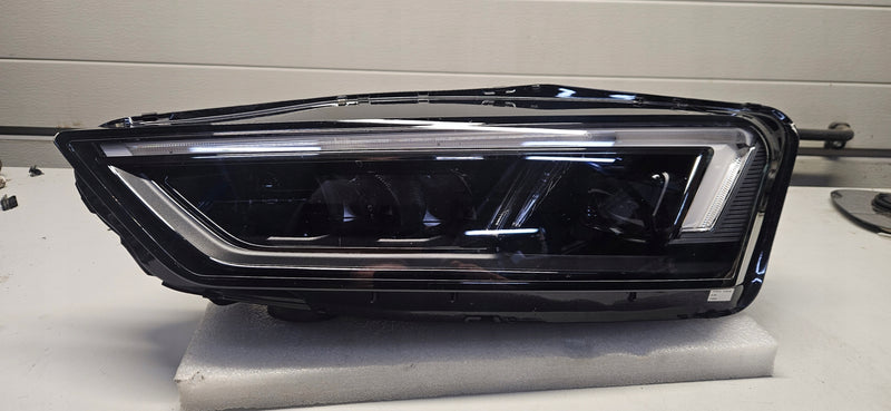 kompletne PR i LE MATRIX LED BLACK AUDI R8 4S0 4S0941034K 4S0941033K 2024R