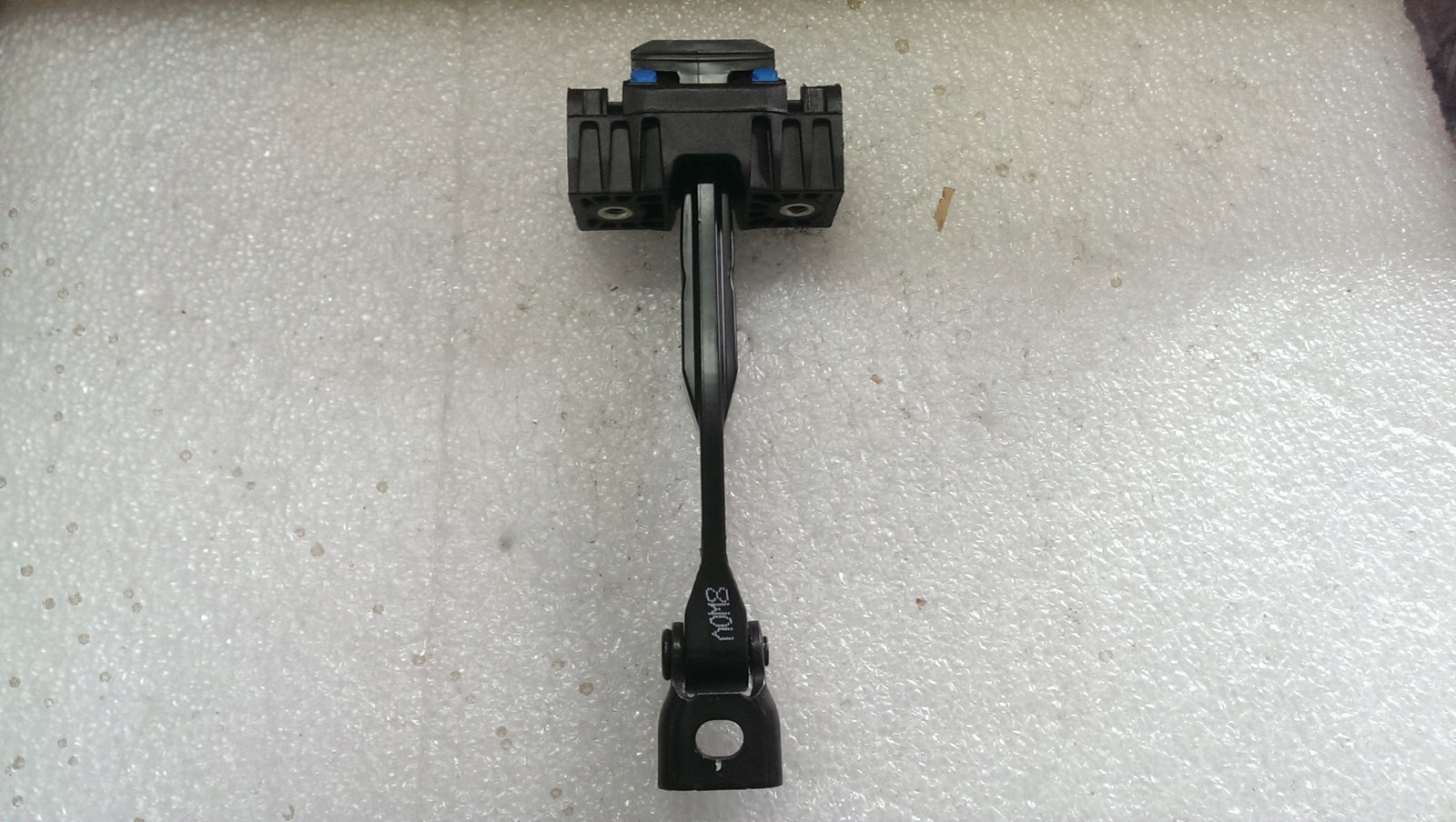 Ogranicznik drzwi przód AUDI A4 B9 8W0837249