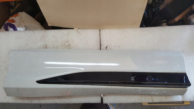 Listwa drzwi prawy tył AUDI Q3 II 83A853970A/B