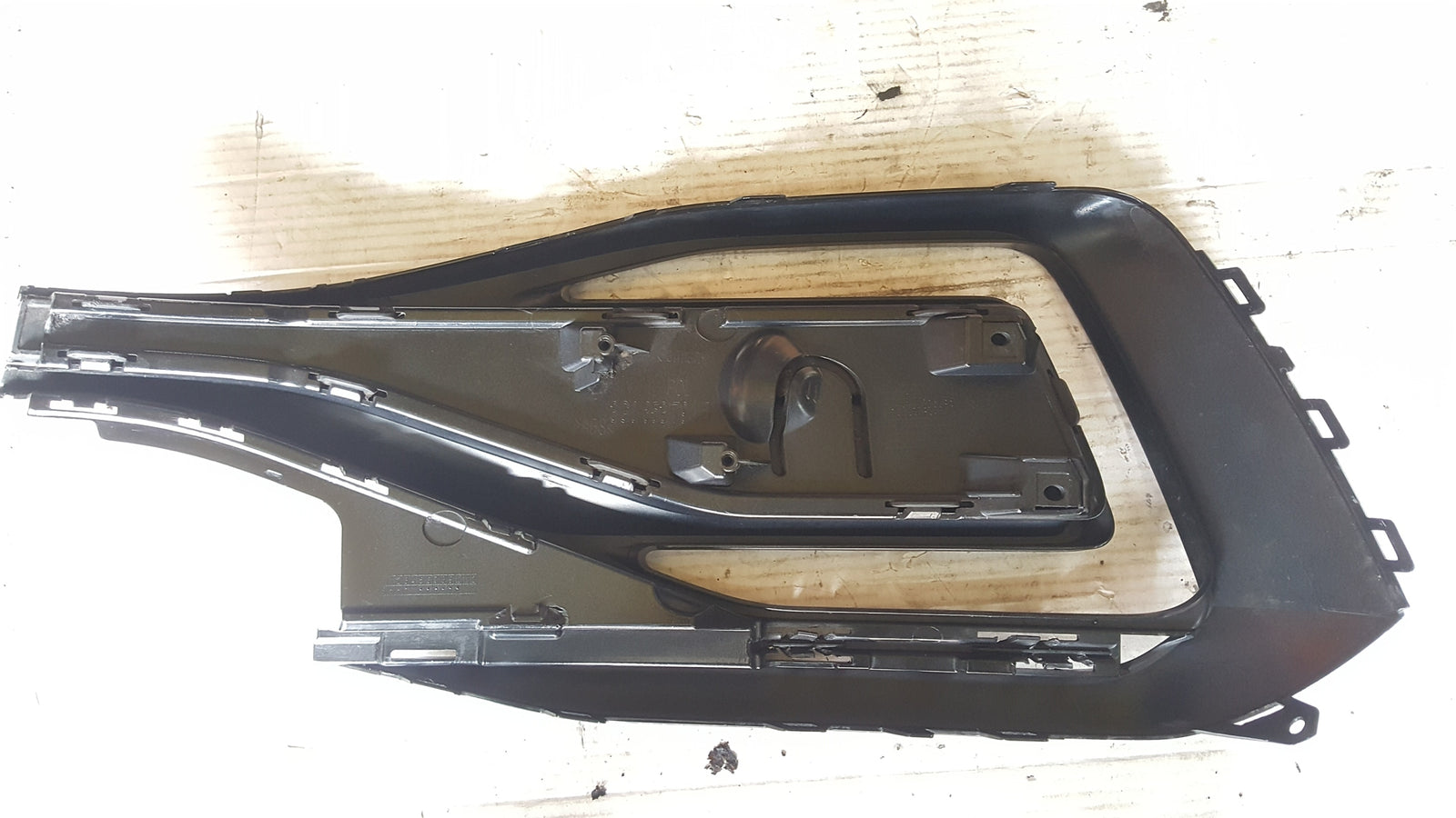 Kratka zderzaka PR przód VW PASSAT B8 3G0853794B