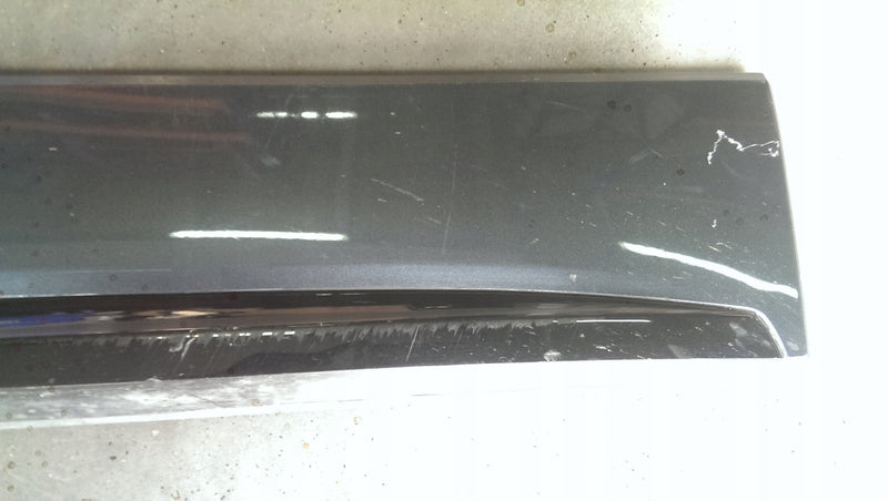Listwa drzwi prawy przód SEAT ATECA 575854940E