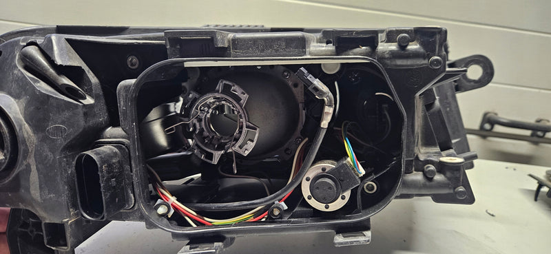 4F0941003AK IDEAŁ! Le xenon LED Audi A6 C6 2007r