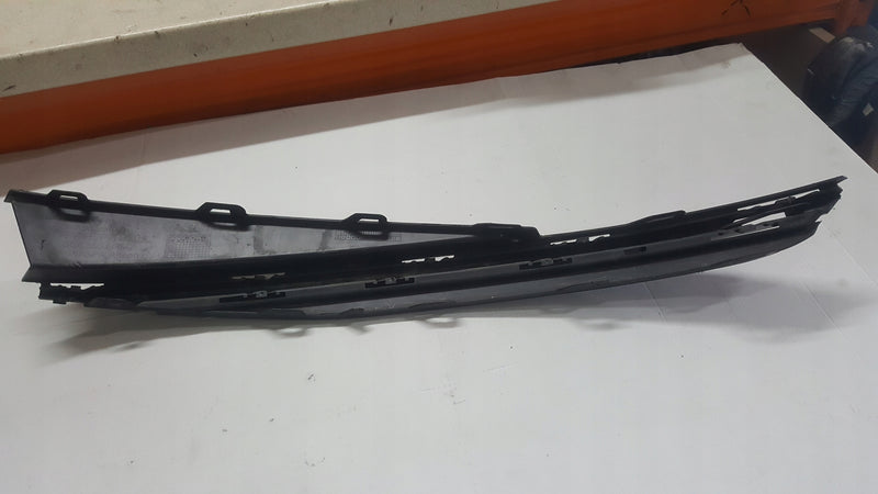 Kratka listwa zderzaka prawy przód VW ARTEON lift 3G8853666D demontaż