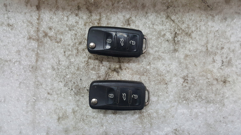KLUCZYK PILOT ORYGINAŁ VOLKSWAGEN VW POLO JETTA UP TOURAN T5 GOLF 6 VI