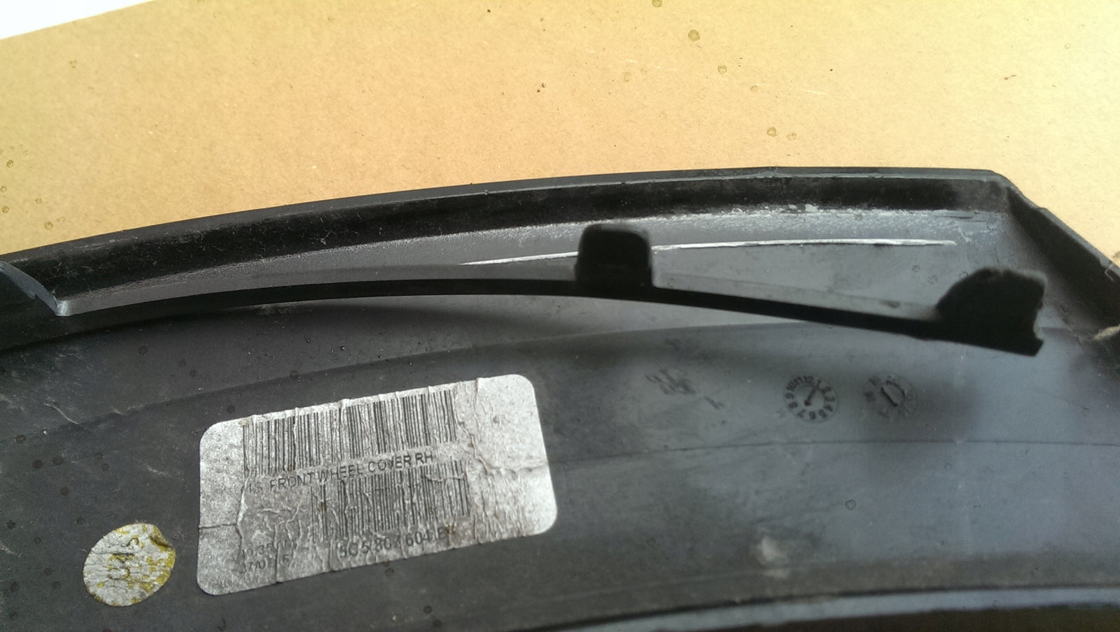 Listwa błotnika prawy przód VW BEETLE 5C5807604B