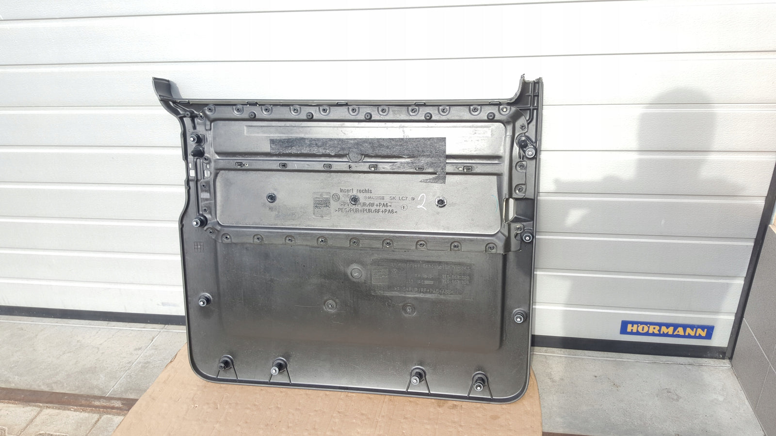 Tapicerka poszycie boczek prawa strona VW T5 T6 7E5867028 demontaż