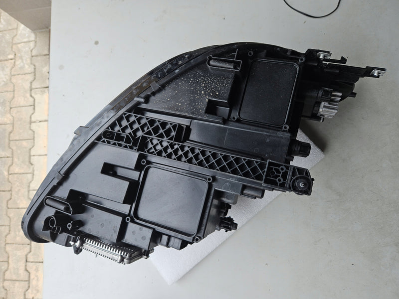 LE kompletny FUL LED Vw Tiguan 5NB941081C 2021r