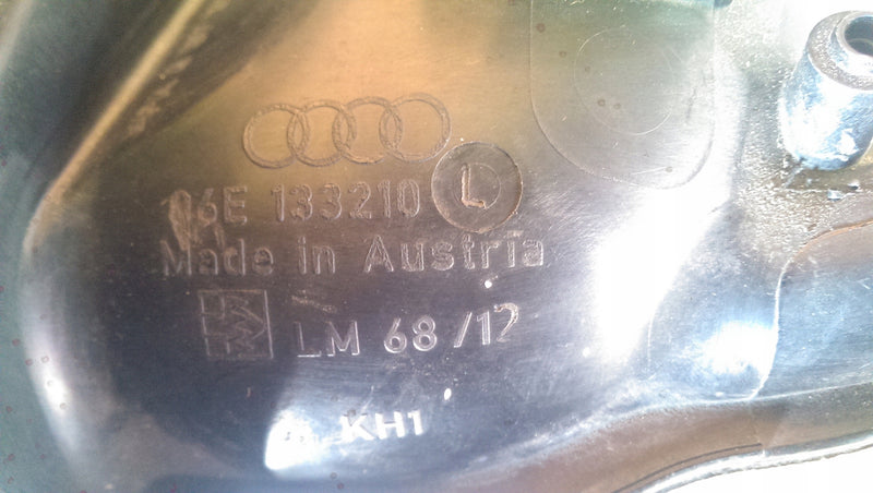kolektor ssący Audi A4 A5 A6 Q5 3.2 FSI 06E133210L