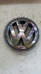 VOLKSWAGEN PASSAT B6 GOLF V 5 EMBLEMAT ZNACZEK LOGO GRILLA 1K5853600