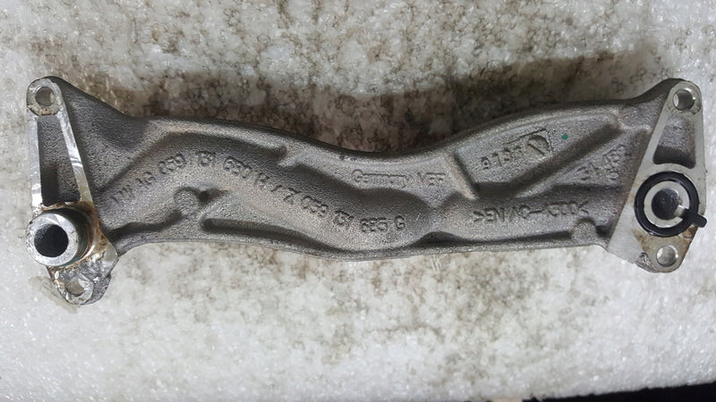 Mocowanie chłodnicy spalin AUDI 3.0 TDI 059131680H