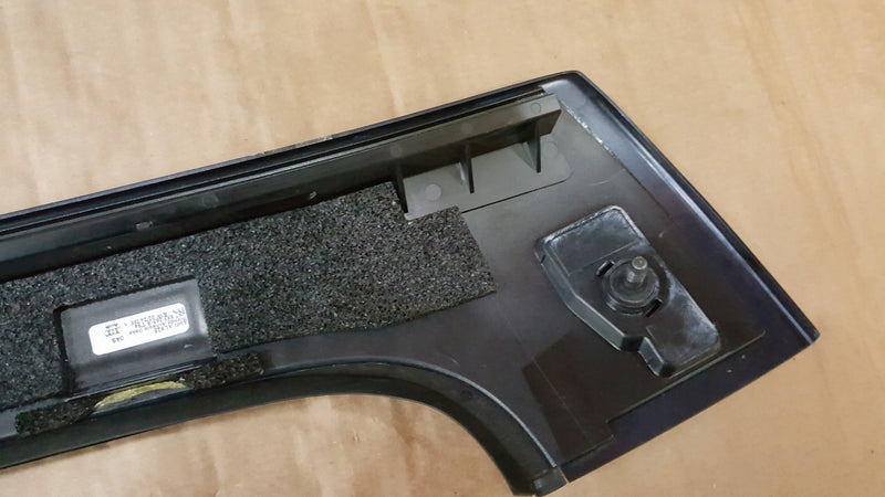 AUDI R8 SPYDER LISTWA LEWA OSŁONA SŁUPKA 4S7853265