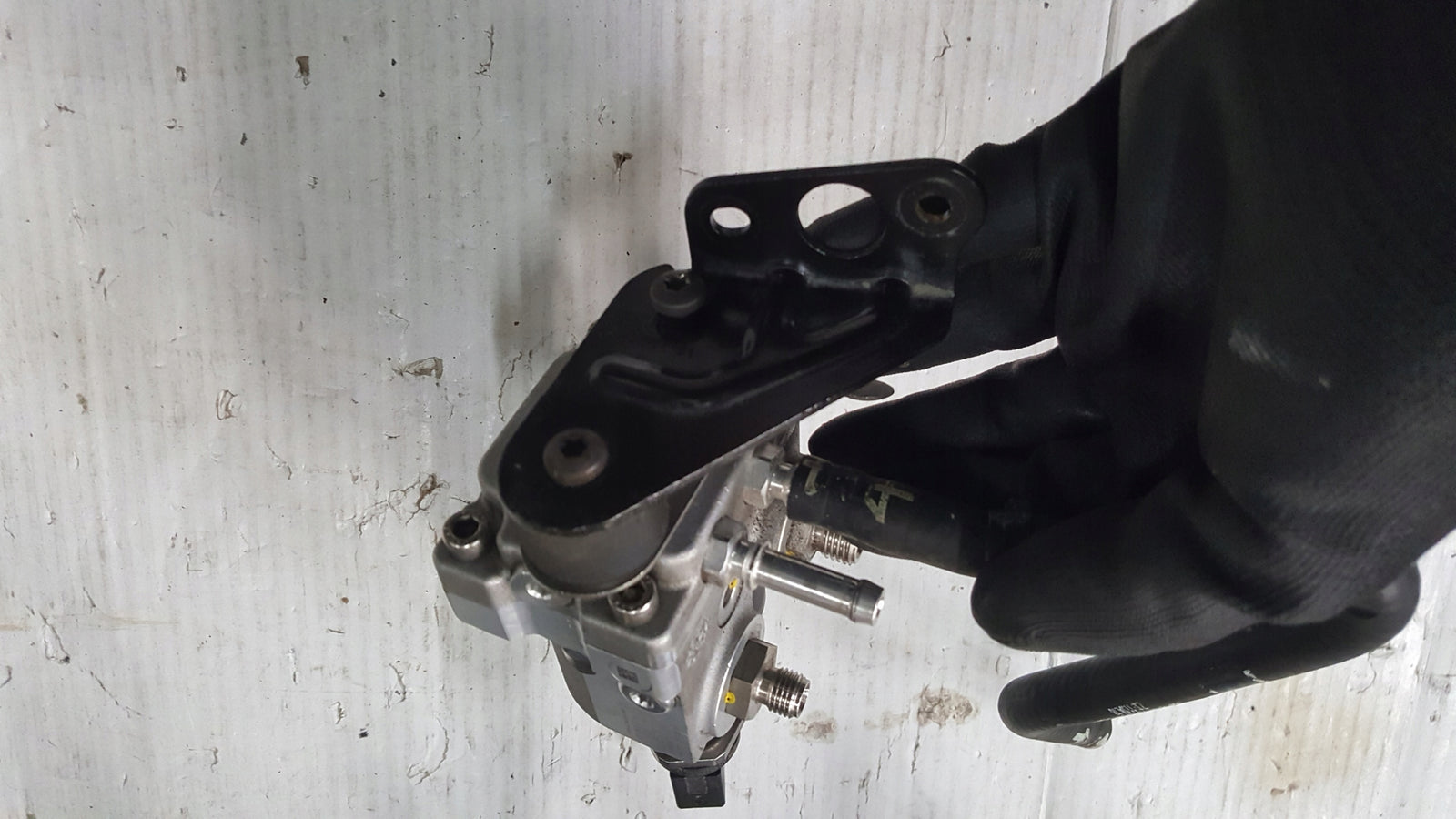 Zawór regulacji rozdzielacz VW AUDI SEAT SKODA 5R3906011 5Q0906109E demonta