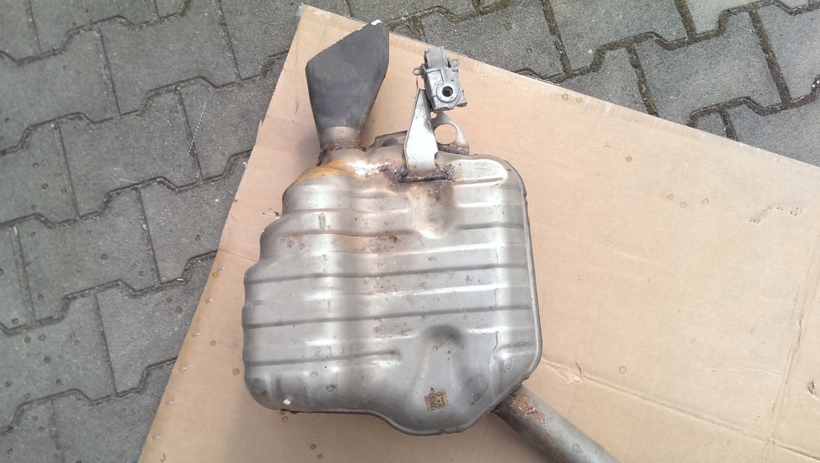 tłumik Audi A6 demontaż 4G0253612AE