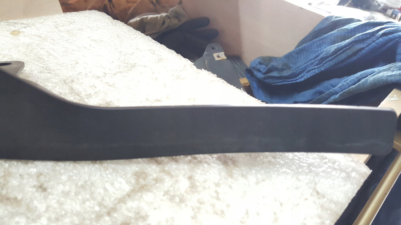 Spoiler nadkola lewy przód AUDI Q7 4M0853887C demontaż