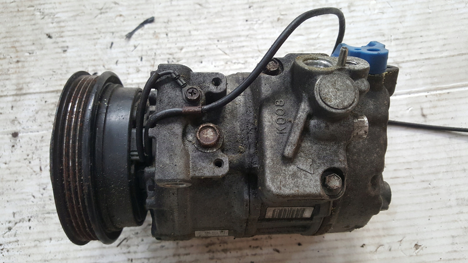 Kompresor klimatyzacji AUDI A4 B5 8D0260808