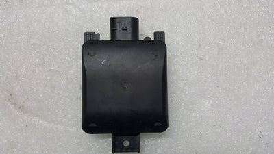 Radar asystent zmiany pasa VW AUDI SKODA SEAT 2Q0907686E demontaż
