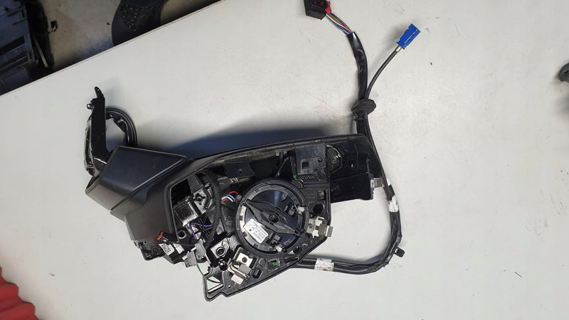 Le Lusterko zewnętrzne AUDI Q5 80B857409H
