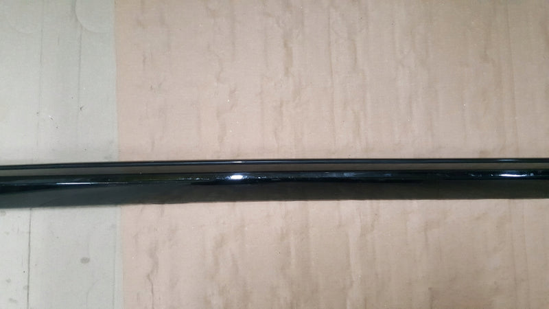 Listwa progowa prawa strona AUDI A4 (B9) 8W0853932A demontaż