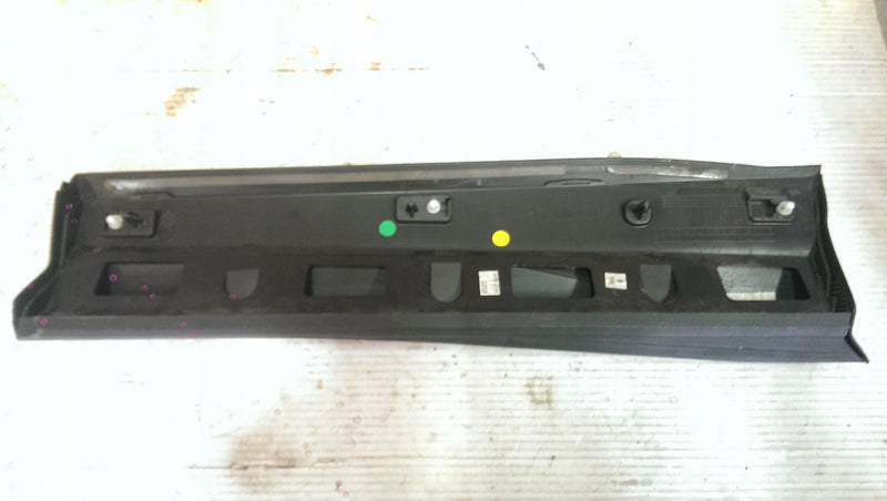 Listwa drzwi prawy tył AUDI Q3 II 83A853970A/B