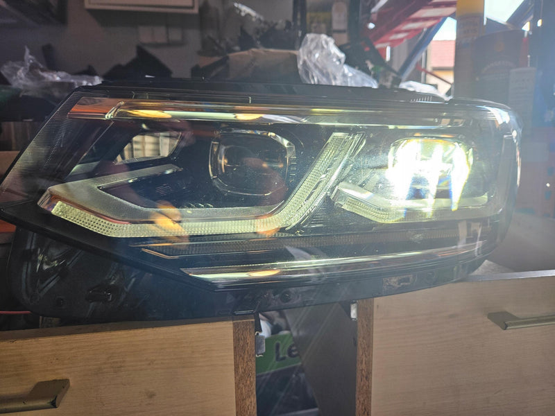 LE kompletny FUL LED Vw Tiguan 5NB941081C 2021r