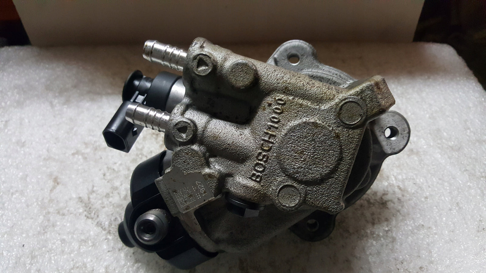 Pompa wtryskowa 2.0 TDI --VW AUDI 03L130755AC demontaż