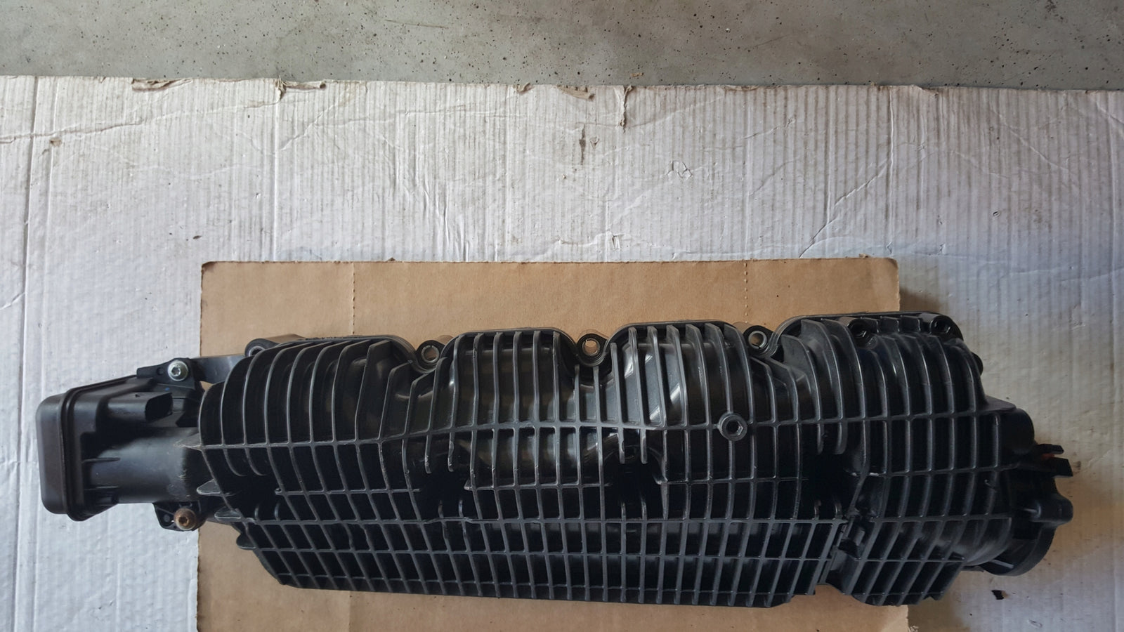 Kolektor ssący lewy 4.0 TDI VW TOUAREG AUDI A8 Q7 Q8 057129711BF demontaż