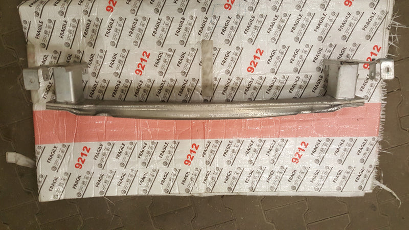 AUDI A1 8X 8X0 8XA WZMOCNIENIE PRZEDNIE BELKA PRZEDNIA