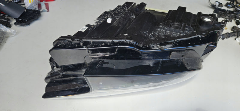Pr kompletny Matrix laser AUDI Q4 E-TRON 89A941036