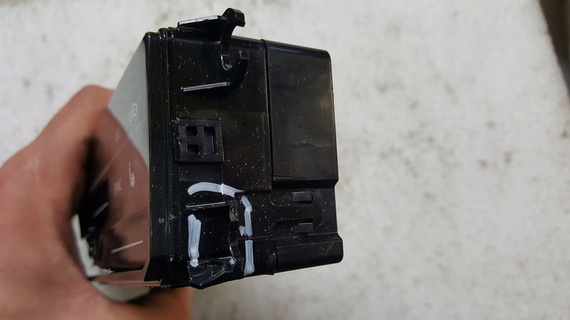 PRZELACZNIK PANEL KLIMATYZACJI KLIMY NAWIEWU VW POLO IV TAIGO 2GN907044A