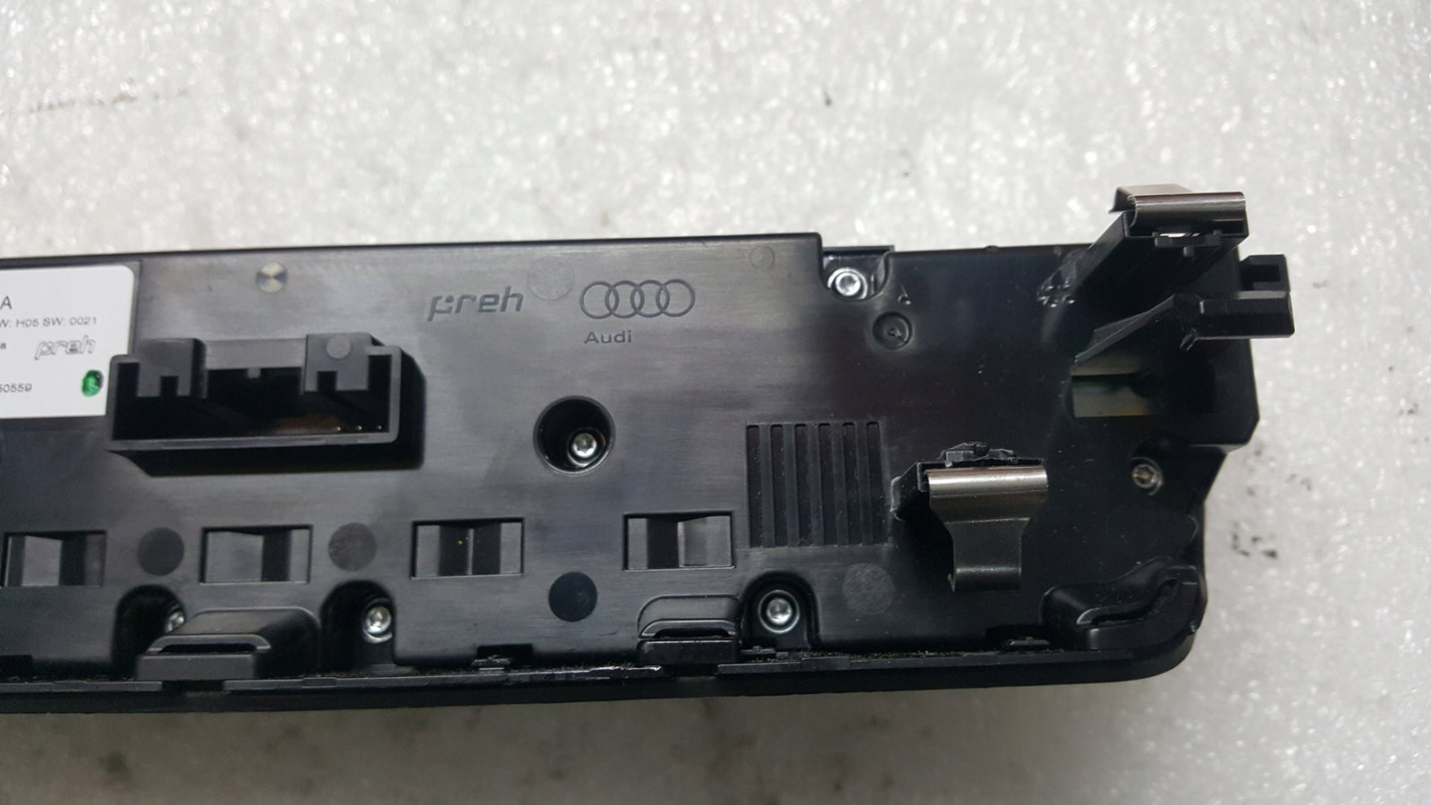Panel klimatyzacji AUDI A3 8Y0820043A demontaż