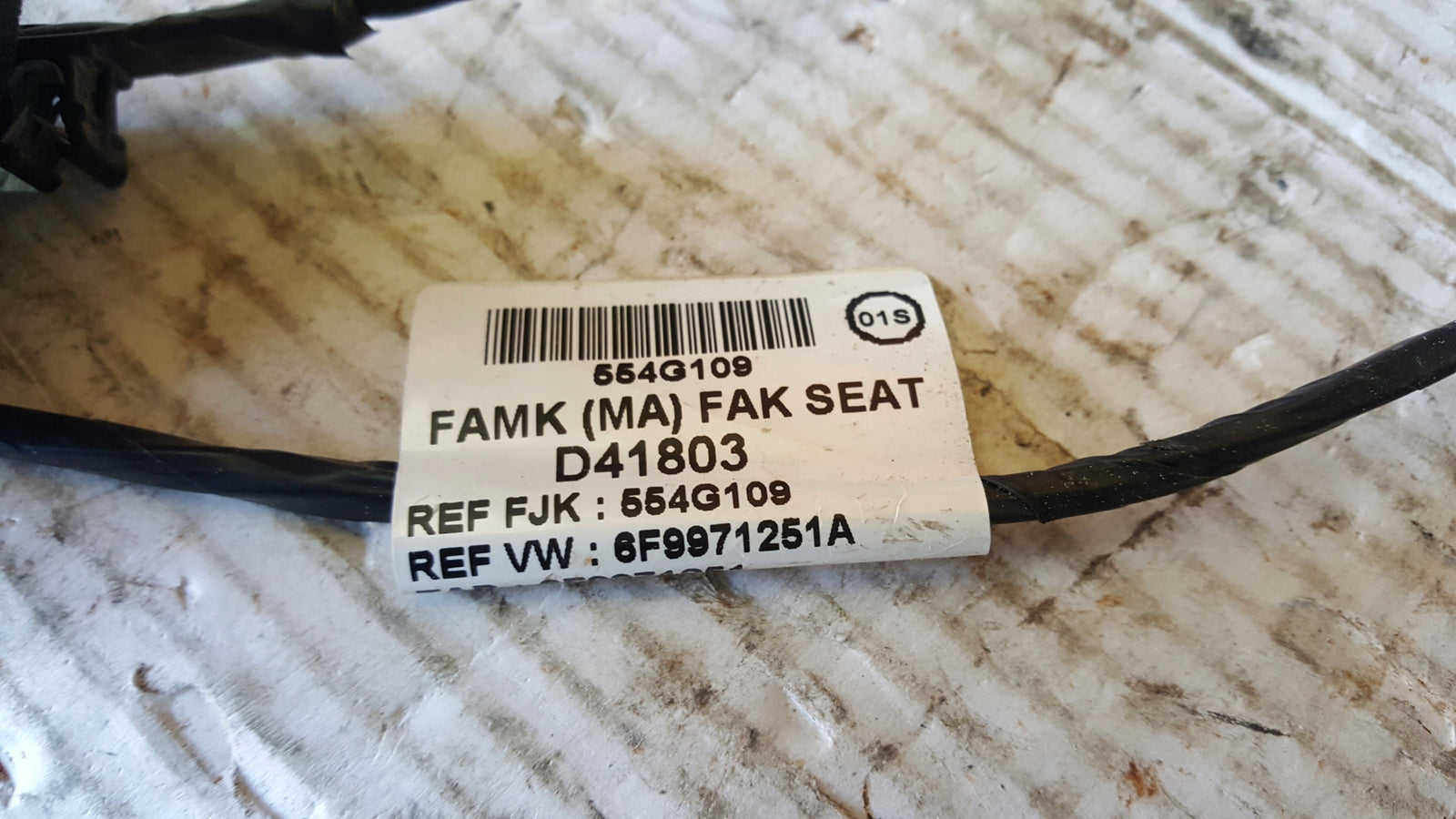 Instalacja PDC tył SEAT ARONA 6F9971251A demontaż