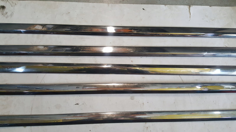 VW T5 LIFT T6 LISTWA DRZWI PRZESUWNYCH 7E0853101C