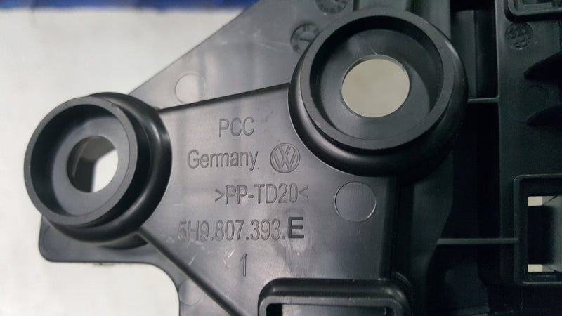 NOWY ORYGINALNY ślizg zderzaka lewy tył VW GOLF VIII kombi 5H9807393E