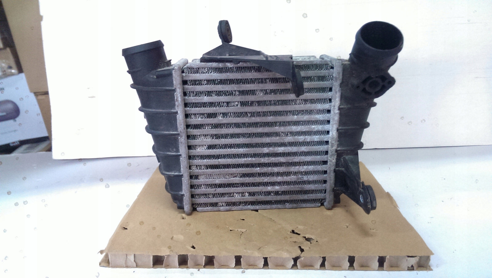 chłodnica powietrza VW Seat 6Q0145804G intercooler