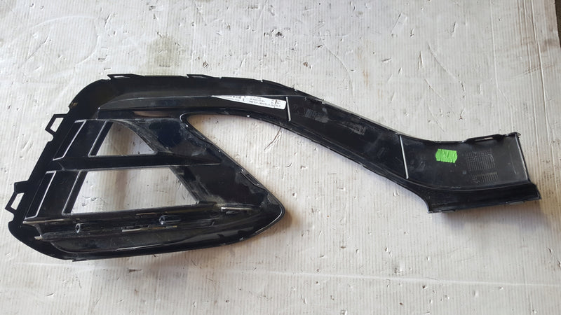 Kratka zderzaka lewy przód VW ARTEON 3G8853665E demontaż