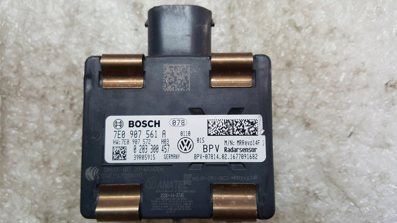 Radar distronic ACC VW T6 7E0907561A demontaż
