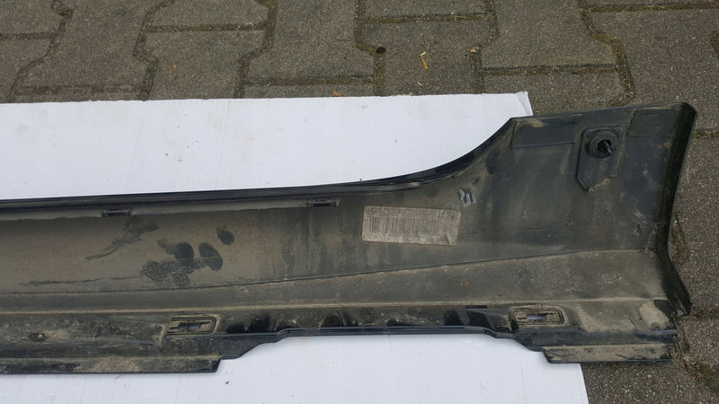 Listwa progowa prawa AUDI A6 (C8) 4K0853856 demontaż